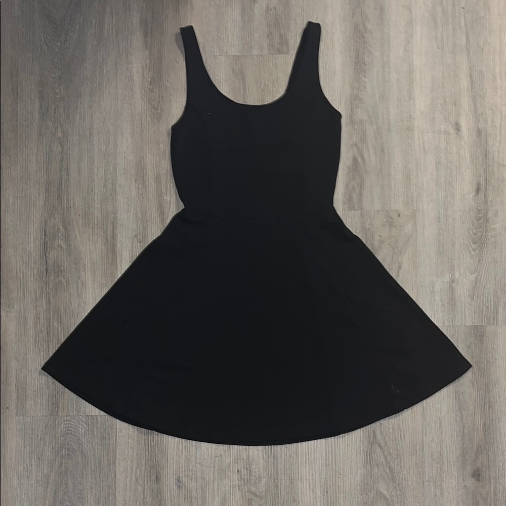 Divided Black Sleeveless A-line Dress